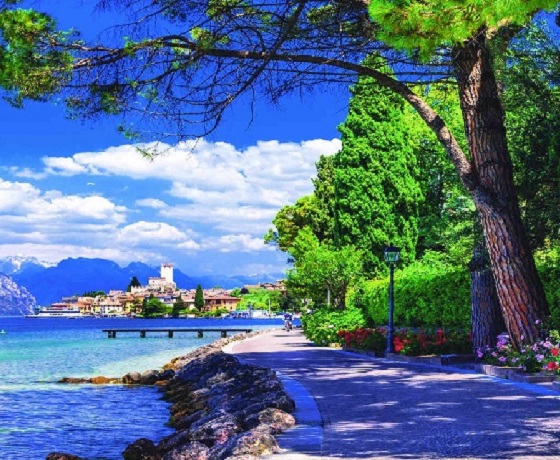 Lake Garda 560x460