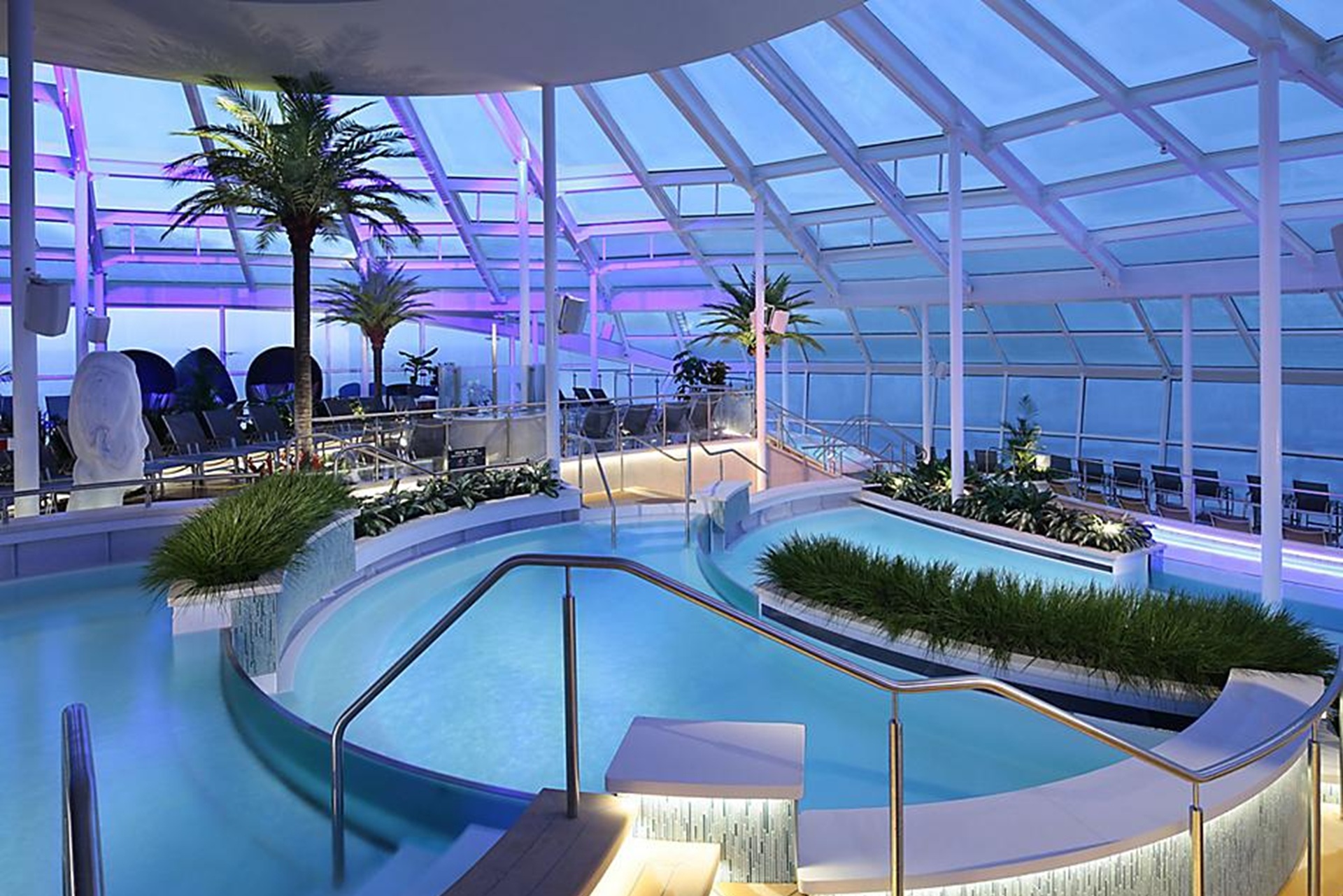 RCi explorer solarium pool 1920x1280