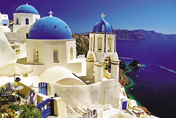 z Santorini iStock 000018169827Large Santorini