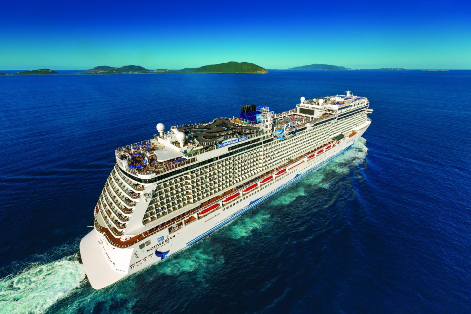 Norwegian Bliss Cruise Ship at Sea